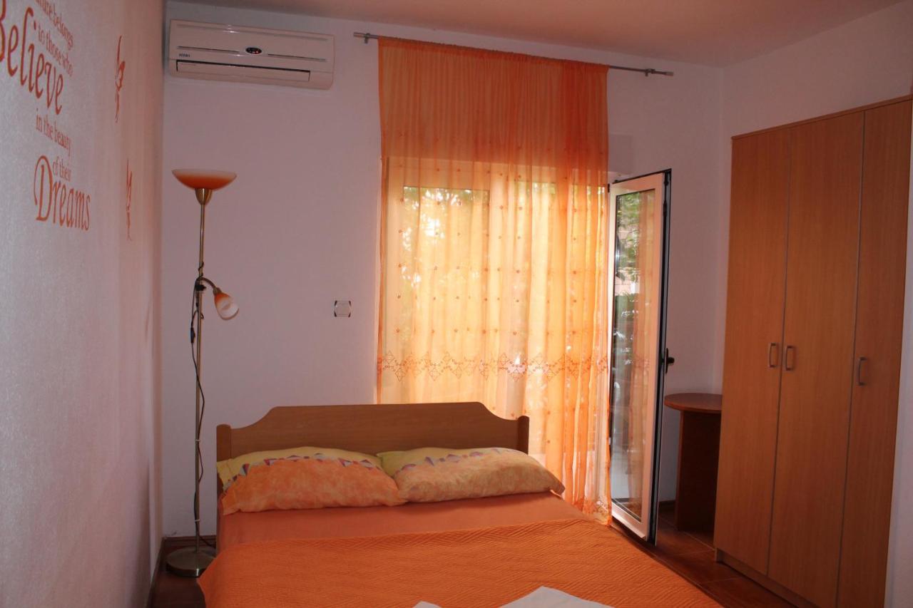 Nikola Leko Guest House Hvar Town Exterior foto